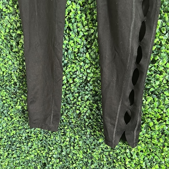 Victoria Sport Leggings - Picture 5 of 6